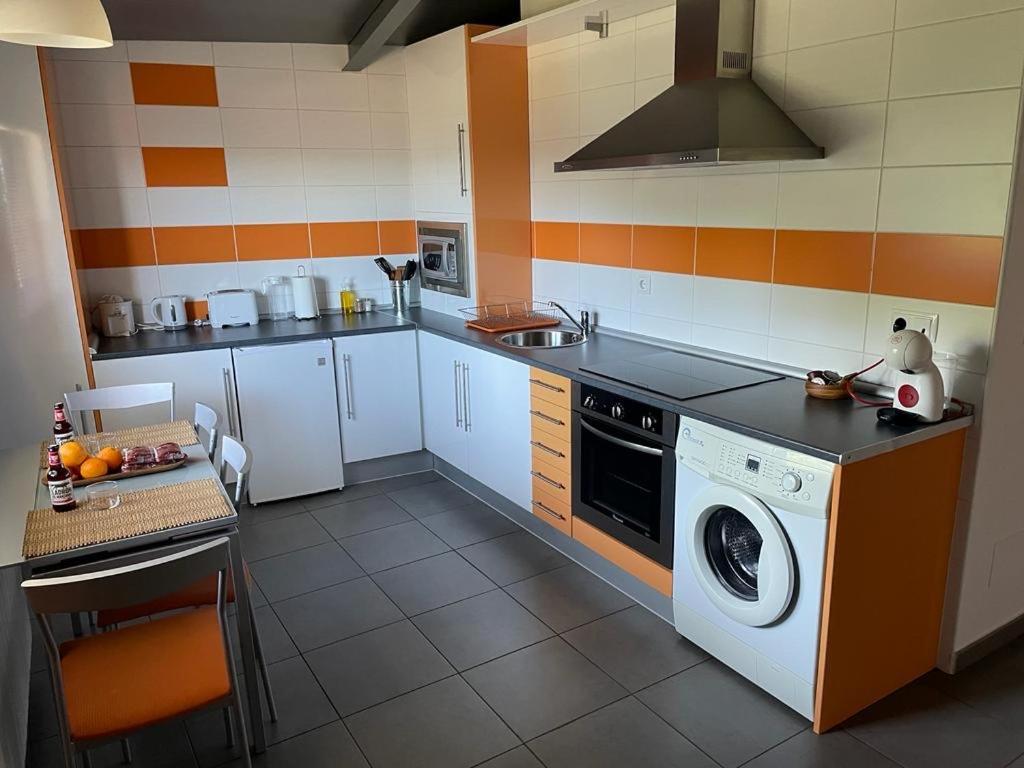 Apartamentos Los Tojos Colsa Kültér fotó