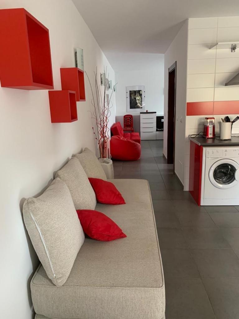 Apartamentos Los Tojos Colsa Kültér fotó