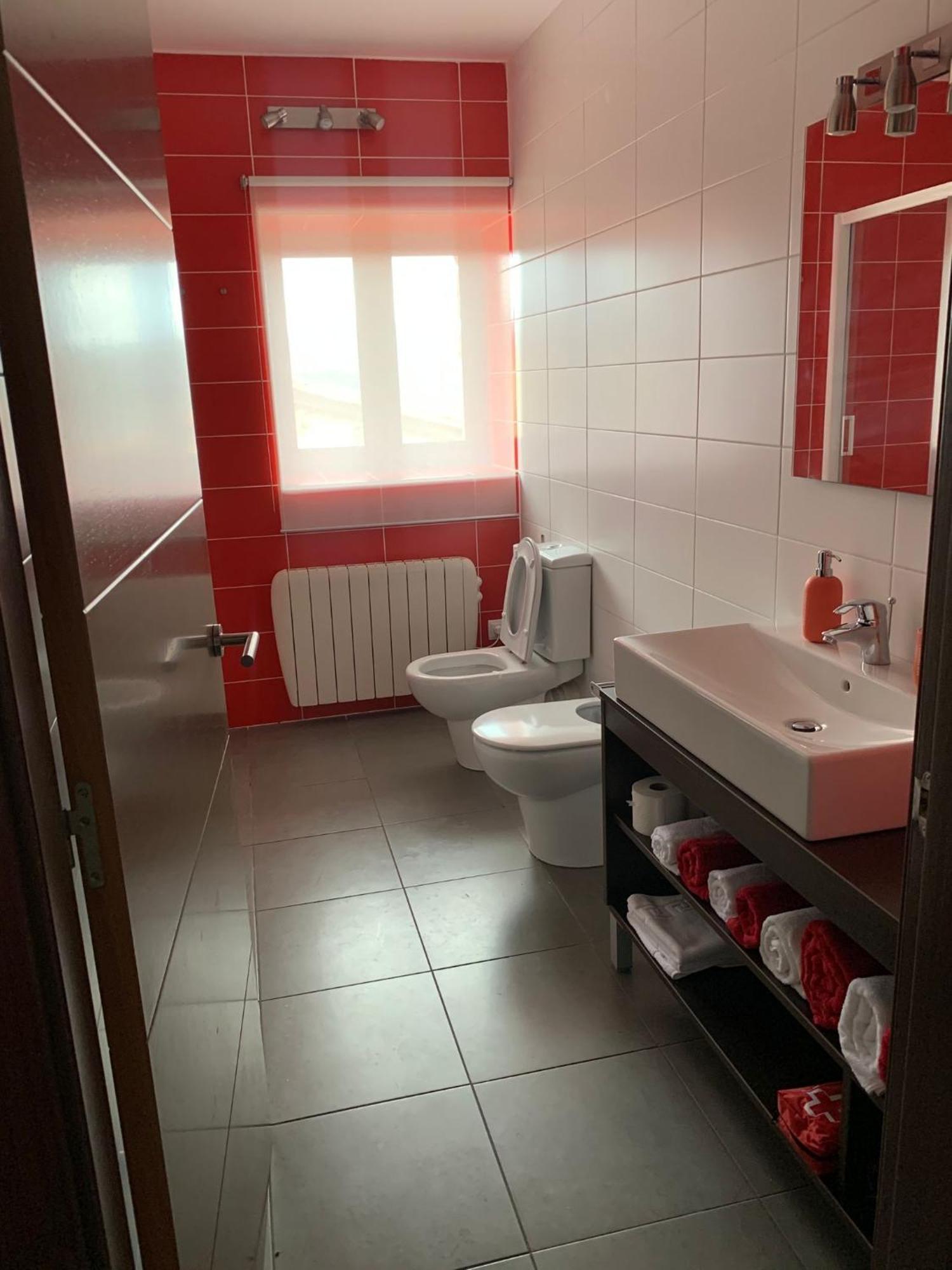 Apartamentos Los Tojos Colsa Kültér fotó